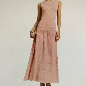 Commense Elegant Blush Sleeveless Dress